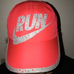 Women’s “Run” Nike hat